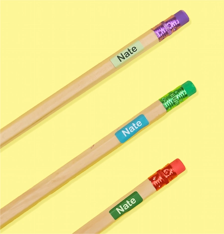 Potloden met kleine gepersonaliseerde naamlabels